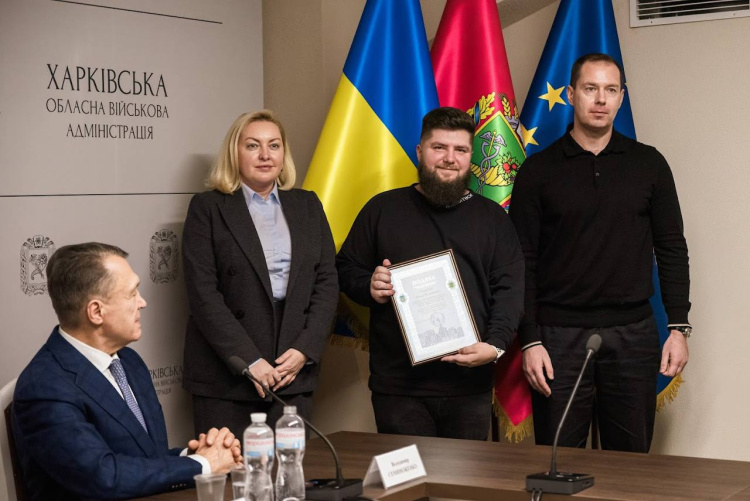 Вітаємо молодшого наукового співробітника ННІ “Фізико-технічний факультет”, доктора філософії Дениса Гороха!