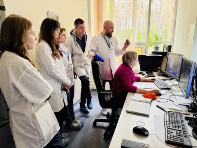 Стажування у відділенні медичної фізики Медичного центру імені акад. Ю.П. Спіженка, м. Київ. 